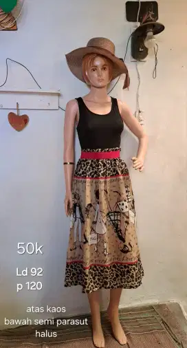 Dress fashion wanita