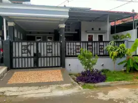 Rumah luas di cluster taman sari harapan indah bekasi