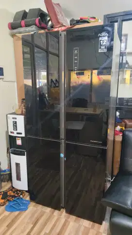 Kulkas 4 pintu Aqua AQR-IG525AM