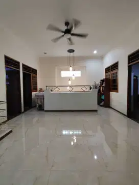 Dijual Rumah 2 Lt Lokasi Bagus dikawasan Pejompongan Bendungan Hilir J