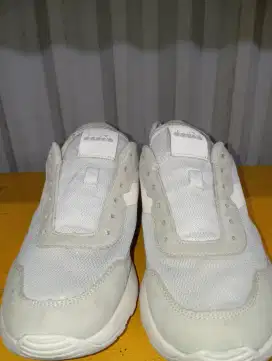 SEPATU DIADORA FICO GREY FOR WOMEN