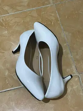 Prelove Heels workswell putih size 37