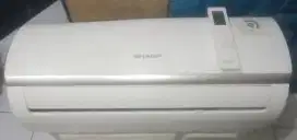 Indoor ac sharp 1/2pk r32 garansi