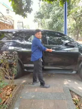 Mencari dan berminat bila ada membutuhkan tenaga driver/supir