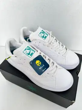 Sepatu MILLS Ultras Unity MK II white