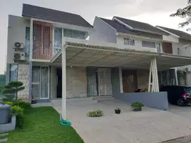 Adem Hadap selatan Rumah Citraland Somerset - Harga bisa Nego