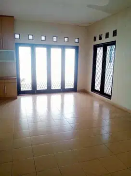 Rumah sewa di Cilandak