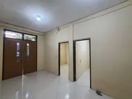 Disewakan Rumah Posisi Hook Baru Di Gading Serpong