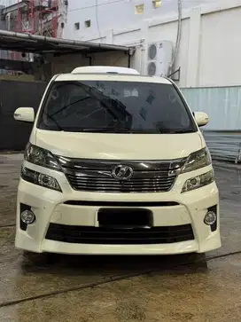 Toyota vellfire 2012 zg premium sound
