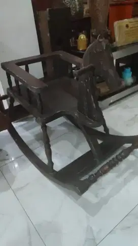 Mainan Kuda Eropa