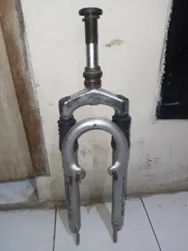 Fork sepeda ukuran roda 26