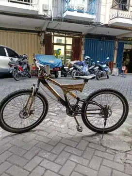 SEPEDA UK 26  SECOND DAERAH SUKOLILO, SBY TIMUR