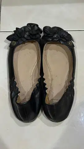 Sepatu Wanita Tory Burch Blossom Ballet Flatshoes Preloved