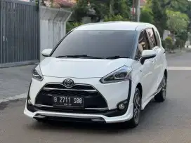 Toyota Sienta Q AT 2016 Putih Istimewa  NEGO SAMPE JADI