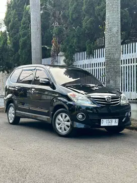Toyota avanza 1.5 S