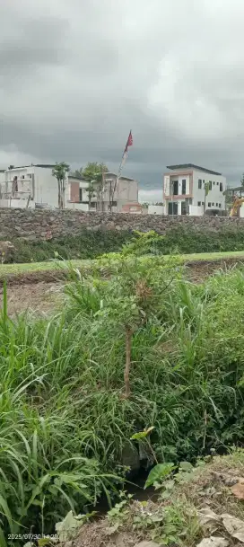 Tanah di ngaglik pinggir jln
