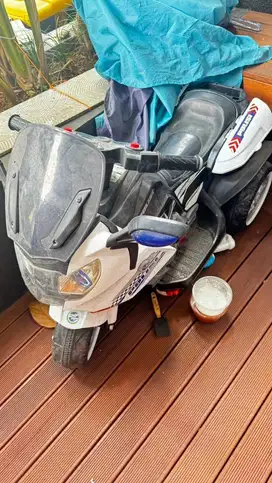 Motoran polisi aki