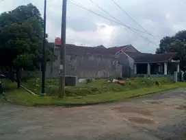 Tanah Kavling Posisi Hook di Komplek Kawaluyaan Indah