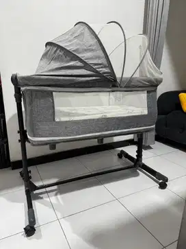 Tempat Tidur Bayi Portable / Box Bayi + Kelambu | Bonus Matras & Sprei