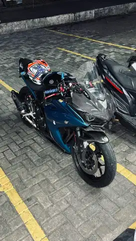 Yamaha R25 2016