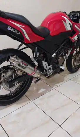 CB 150 R NEW ( STREET FIRE )