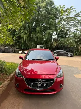 Di jual BU mazda 2 r skyactive 2017