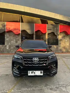 Fortuner GR 2,8 Metic 2022 Pemakaian 2023