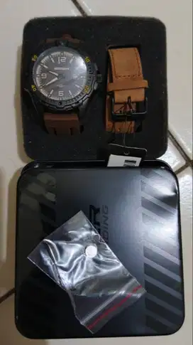 Eiger Sterk Watch
