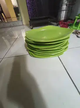 PIRING MELAMIN DAN KERAMIK