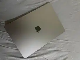 Macbook Air 2023 M2 15inch