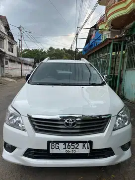 Innova e 2012 bensin matic dp 10