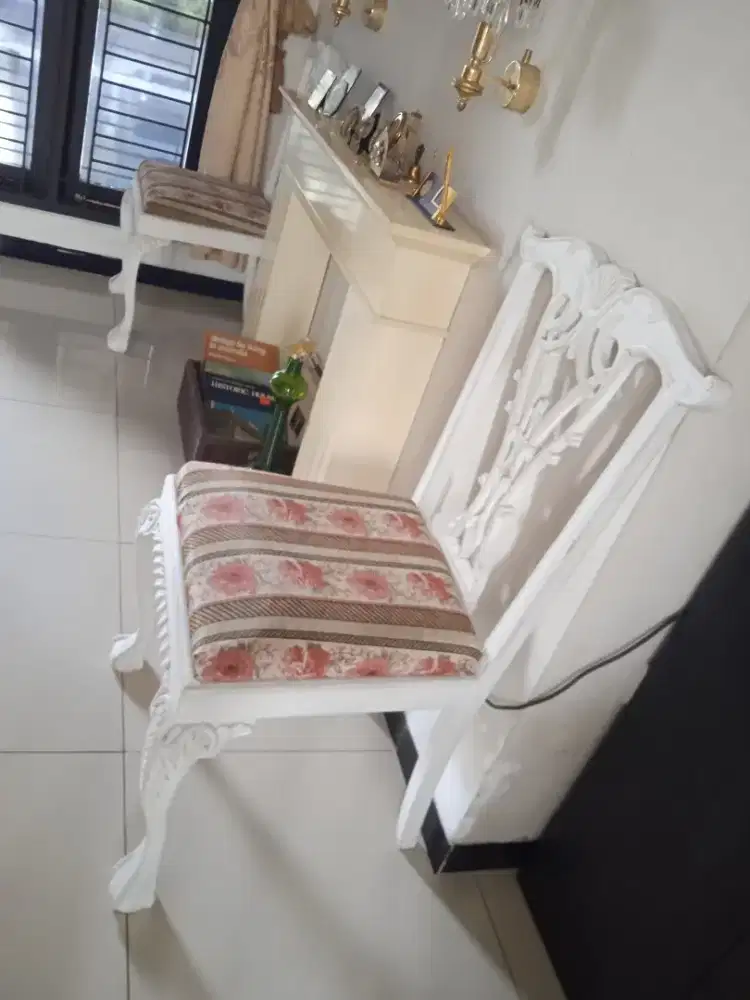 Meubel Antique VQ Gallery