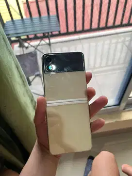 Samsung Z Flip3