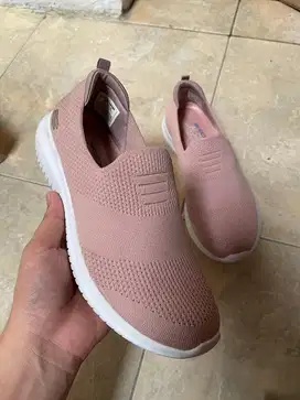 Sepatu skechers stretch fit ultra flex - harmoniuos rose original 100%