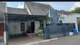 Dijual Rumah Cantik Strategis Dalam Perumahan Area Maguwoharjo Depok