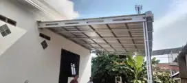 Menerima pemasangan rangka baja ringan