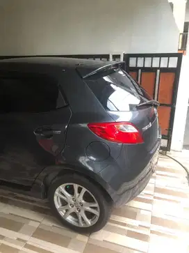 Mazda 2 2010 Bensin