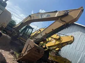 Excavator CATERPILLAR CAT 320d2 2017