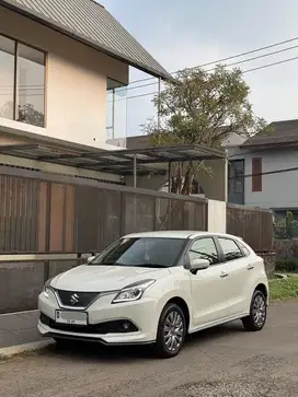 Suzuki Baleno 2018 AT hatchback low km