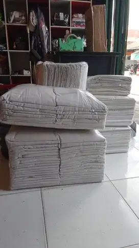 Di butuhkan kurir