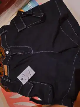 Celana pendek jeans hitam tebal dijamin mantul
