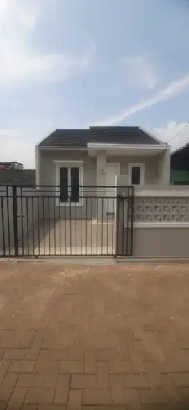 Rumah Ready 1 & 2LT. Cibubur 700jtaan