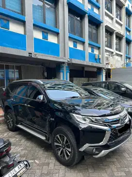 Dijual Mitsubishi Pajero Sport Dakar tahun 2017 Warna Hitam