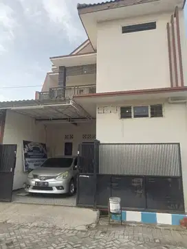 Jual Rumah 2 lantai Siap Huni Terawat  Perum Puspa Asrii