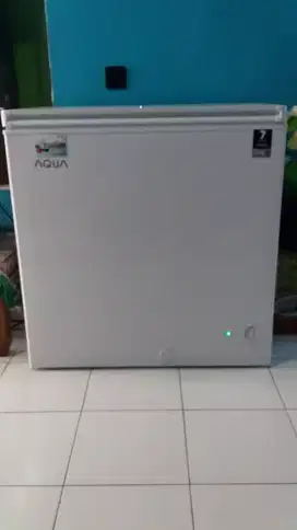 Freezer 200L barang seperti baru