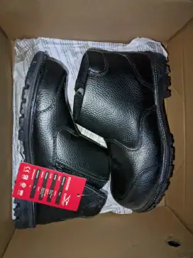 Sepatu Sefty Cheetah
