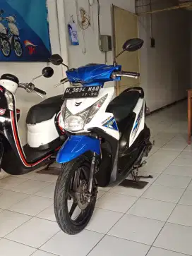 Ready Honda Beat fi esp Tahun 2015 warna biru putih plat baru