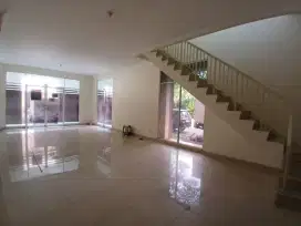 Dijual : Ruko Hoek di Green Lake City