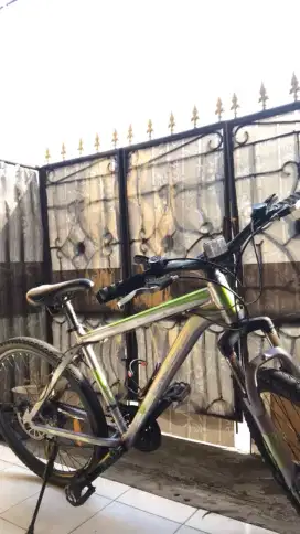 Sepeda gunung mtb genio arroyo