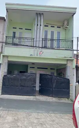 Rumah 2 lantai Strategis dan tanah Kavling dekat Puskesmas Munjul Jaka